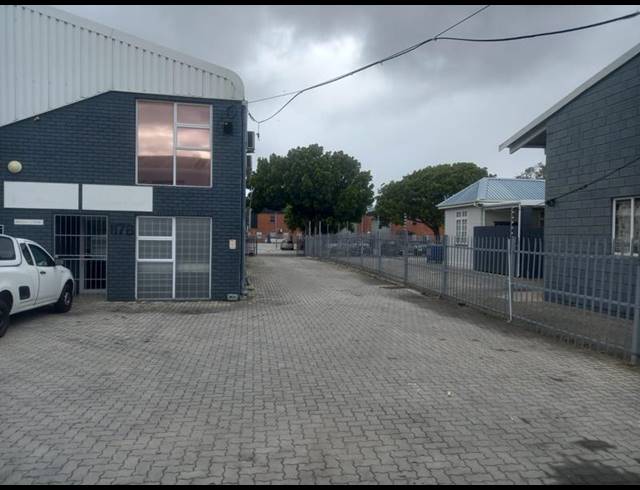 BUSINESS PROPERTY TO RENT IN WALMER